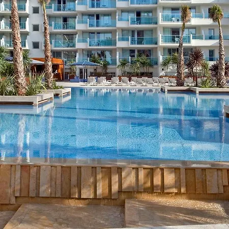 Acacias Apartment